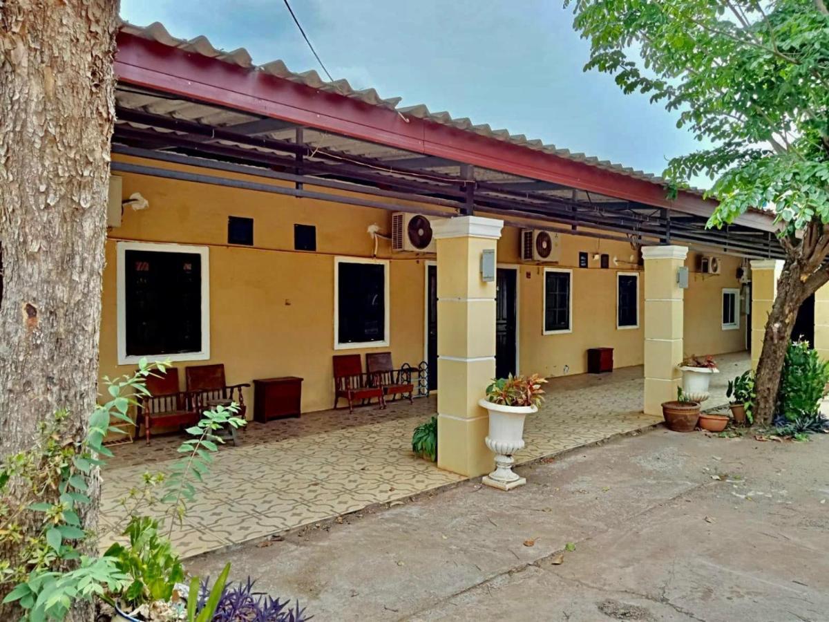 Erawan Guesthouse 빡세 외부 사진