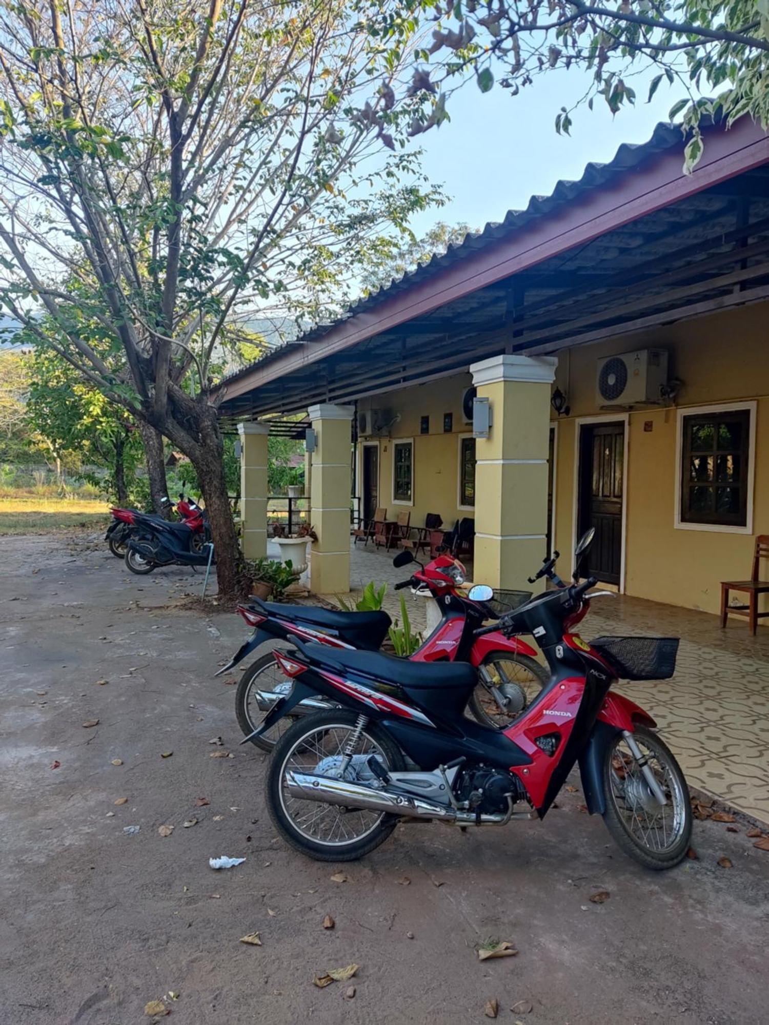 Erawan Guesthouse 빡세 외부 사진