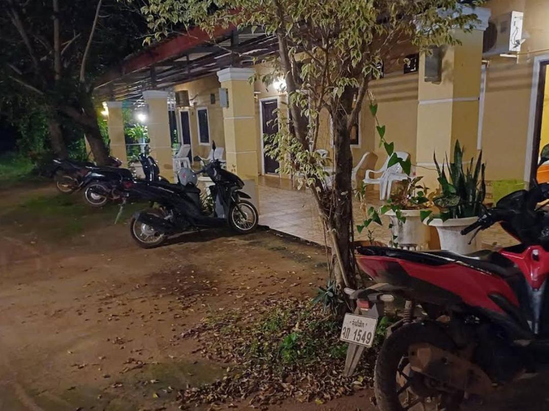 Erawan Guesthouse 빡세 외부 사진