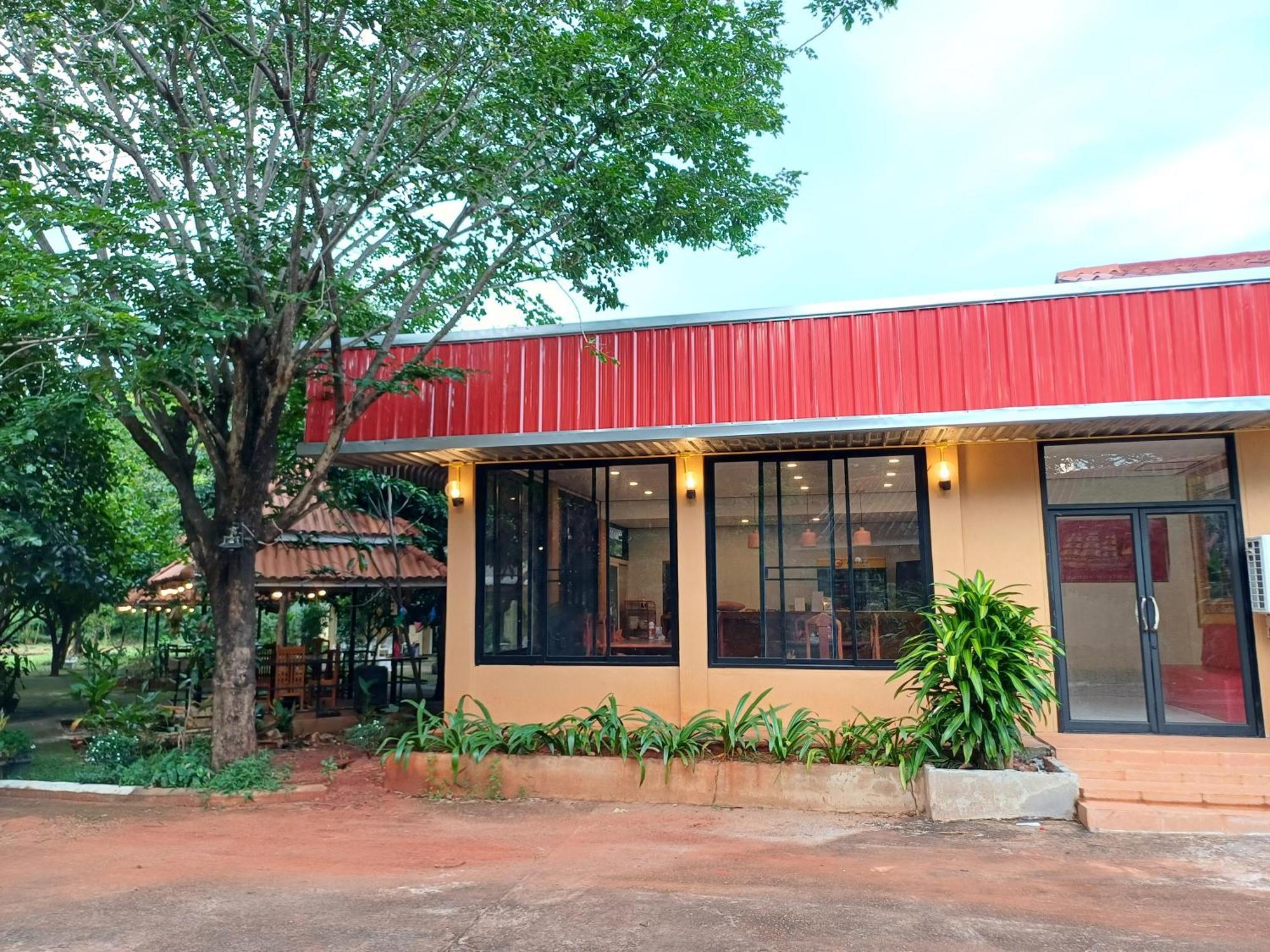 Erawan Guesthouse 빡세 외부 사진